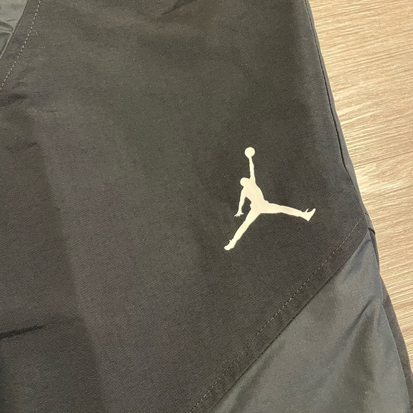 JORDAN 23 ENGINEERED PRIMALOFT WATER REPELLENT PANT MENS SIZE L DC9658-010 NIKE - Picture 3 of 13